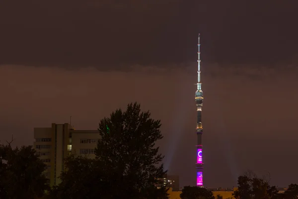 Останкінська телевежа зв'язку . — стокове фото