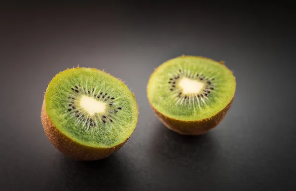 Ripe kiwi fruit. — Stock Photo, Image