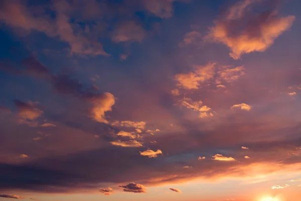 Smuk solnedgang himmel. - Stock-foto