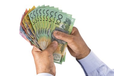 Elinde Avustralya Doları.