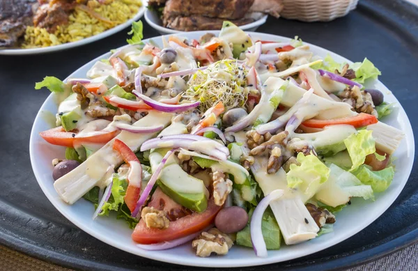 Plateful de Salada com Corações de Palma — Fotografia de Stock