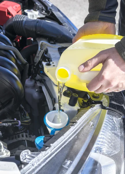 Filling Up Windshield Washer Fluid in a Car — Stock Photo, Image