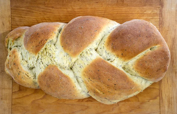 Ev yapımı örgülü sarımsak-Herb ekmek — Stok fotoğraf