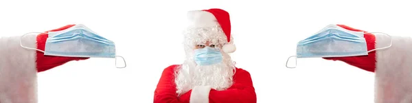 Santa Claus Enojado Con Máscara Médica Los Brazos Cruzados Pecho —  Fotos de Stock