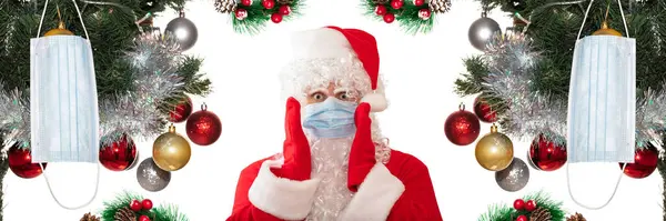 Babbo Natale Che Indossa Una Maschera Tiene Braccia Viso Sembra — Foto Stock