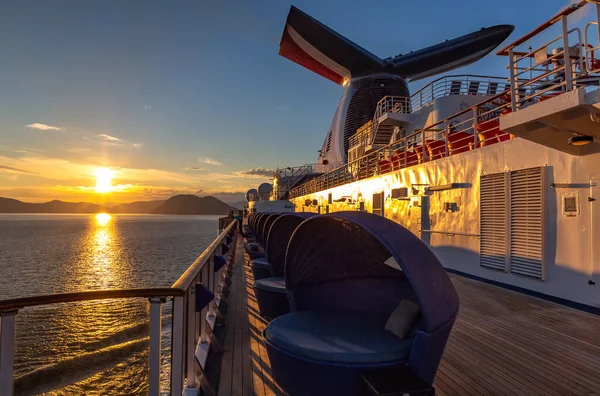 Alaska Usa June 2018 Carnival Legend Sailing Sunset One Alaskan — Stockfoto