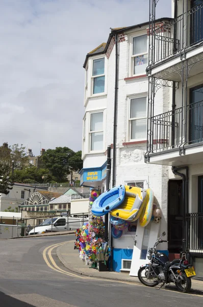 15. Juni: Blick auf die Geschäfte in der Breiten Treppe während des Stadtfestes. 15. juni 2015 in broadstairs kent, uk. — Stockfoto