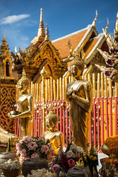 Preso in Thailandia tempio buddista — Foto Stock