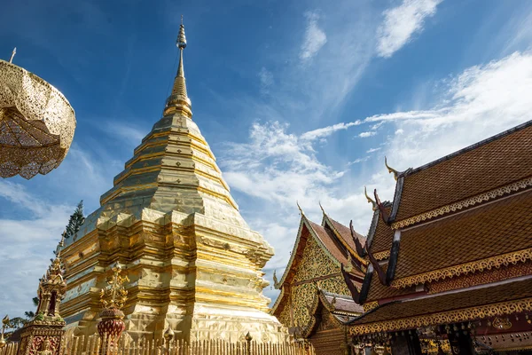 Świątynie buddyjskie, podjęte w Tajlandii — Zdjęcie stockowe