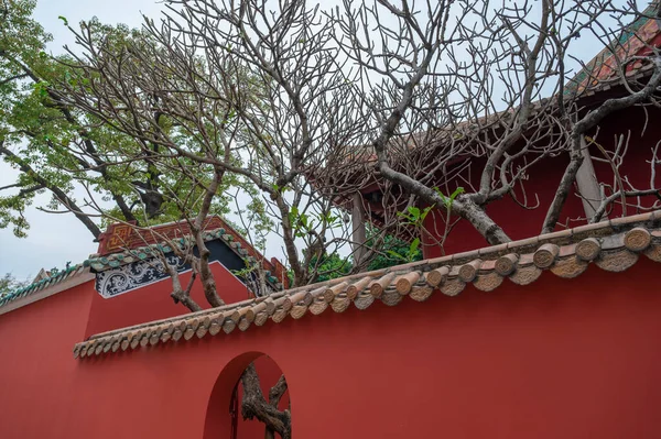 Arquitetura Chinesa Antiga Cerca Vermelha — Fotografia de Stock