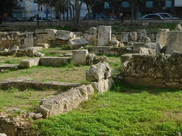 Yunanistan Pire Kentindeki Bir Parkın Içindeki Antik Evlerin Kalıntıları — Stok fotoğraf