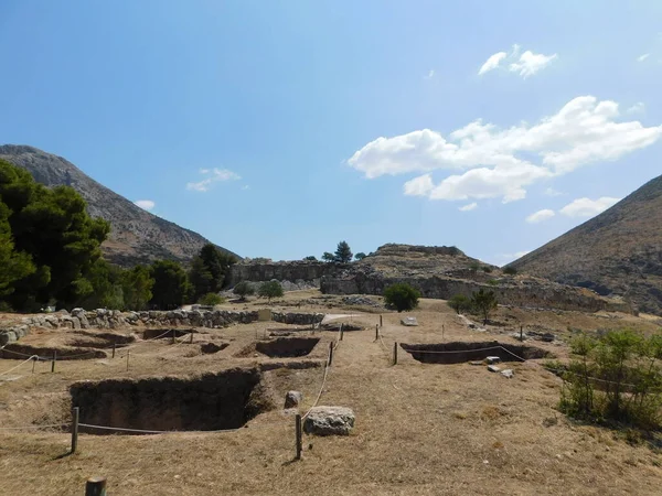 Gamla Kungliga Gravar Utanför Det Förhistoriska Citadellet Mycenae — Stockfoto
