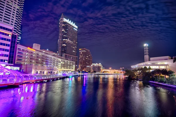 Центр міста Тампа, Флорида Skyline вночі — стокове фото