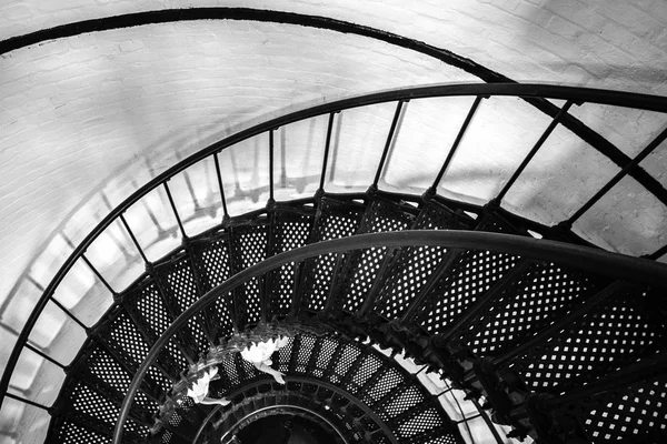 Escada em espiral para o topo do farol ilha de caça — Fotografia de Stock