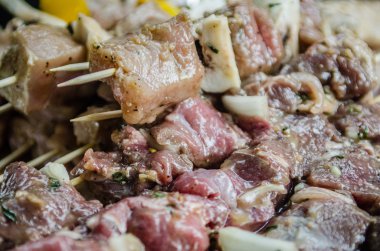 shishkabob bir ızgara üzerinde ızgara