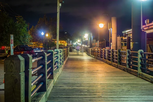 Bord de la rivière promenade scènes à wilmington nc la nuit — Photo