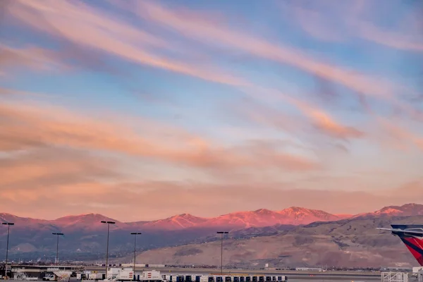 Flying Rockies Airplane Salt Lake City Sunset — Foto Stock