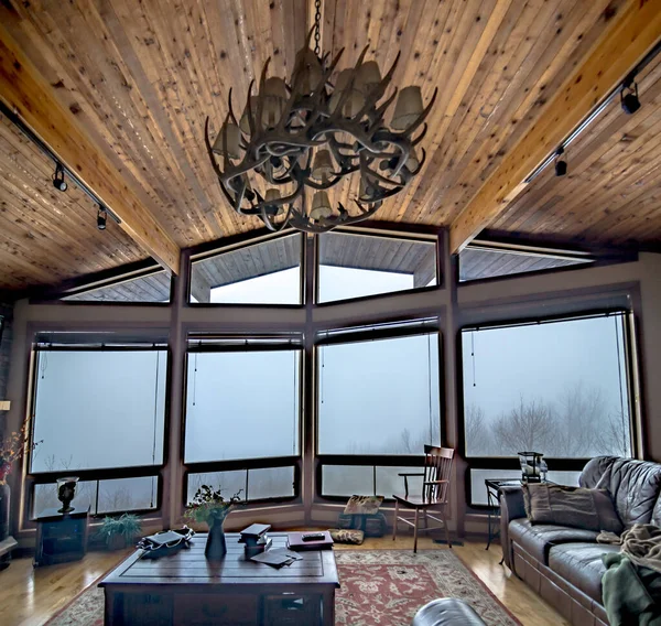 Velký Obývací Pokoj Prostor Dřevěné Skříňce Horách Výhledem — Stock fotografie