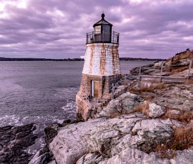 Castle Hill Lighthous 'da günbatımı. Newport, Rhode Island