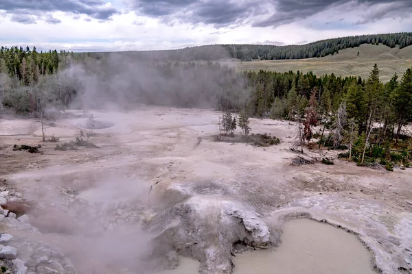 Heiße Quelle Und Geiser Yellowstone National Par — Stockfoto