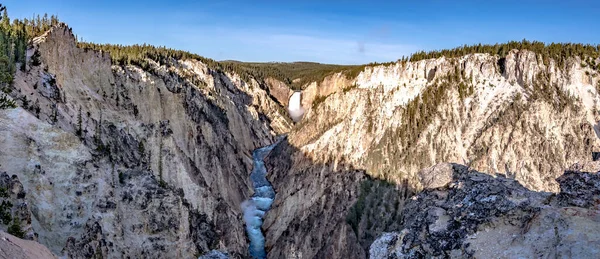 Konstnär Punkt Vattenfall Gulsten Nationalpark Wyoming — Stockfoto