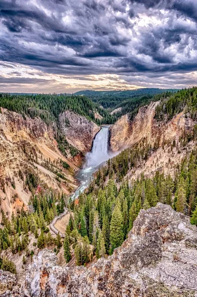 Alsó Yellowstone Vízesés Yellowstone Nemzeti Parkban — Stock Fotó