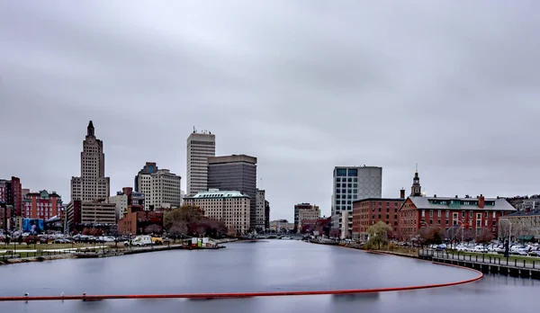 Providence Rhode Island Skyline Día Nublado Sombrío — Foto de Stock