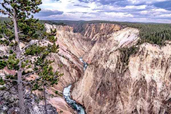 Lägre Fall Gulsten Nationalpark Från Konstnärspunkten Vid Solnedgången Wyoming Usa — Stockfoto