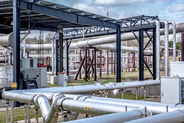 Afvalwaterzuiveringsinstallatie Een Zonnige Dag — Stockfoto