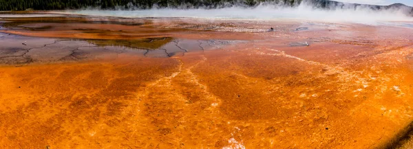 Wielka Pryzmatyczna Wiosna Parku Narodowym Yellowstone — Zdjęcie stockowe