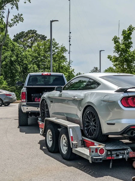 Loading Broken Car Tow Truck Roadside — Stock Photo, Image