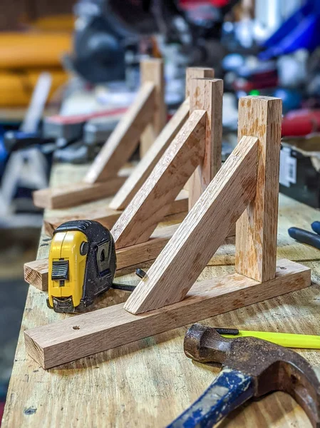 Houten Beugel Voor Montage Verticale Planken Verstelbare Systemen — Stockfoto