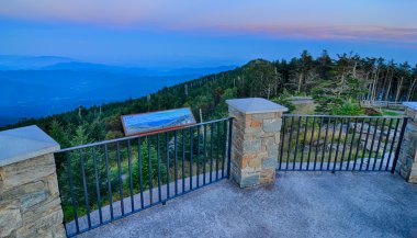mount mitchell gün batımından önce üst