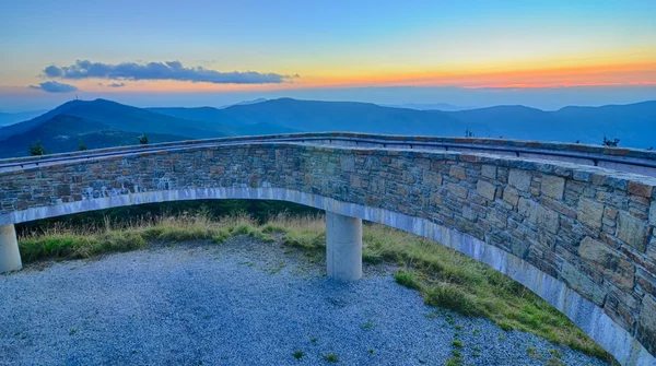 Toppen av mount mitchell före solnedgången — Stockfoto