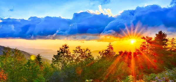 Blauer Kamm Parkway Spätsommer appalachische Berge Sonnenuntergang Westen — Stockfoto