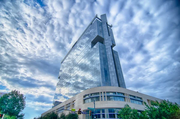 Charlotte North Carolina ABD mali gökdelen binalarda — Stok fotoğraf