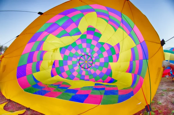 Festivalde renkli sıcak hava balonları — Stok fotoğraf