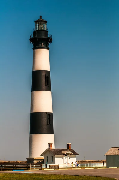 Черно-белый полосатый маяк на острове Боди на внешней стороне — стоковое фото