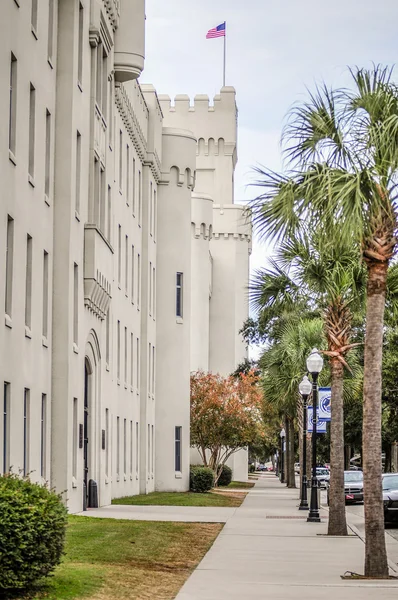 Los antiguos edificios de Citadel capus en Charleston sur carolina — Foto de Stock