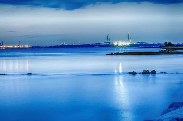 Cooper River Bridge à noite Charleston Carolina do Sul — Fotografia de Stock