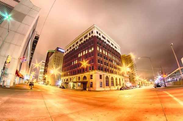 Silhouette der Stadt Tulsa rund um die Innenstadt — Stockfoto