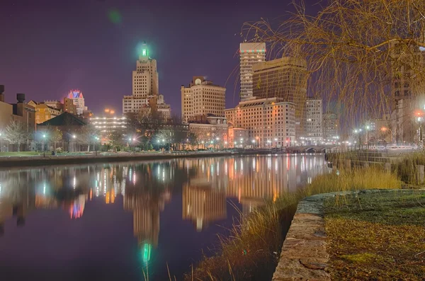Providence Rhode Island from the far side of the waterfront — Stock Photo, Image