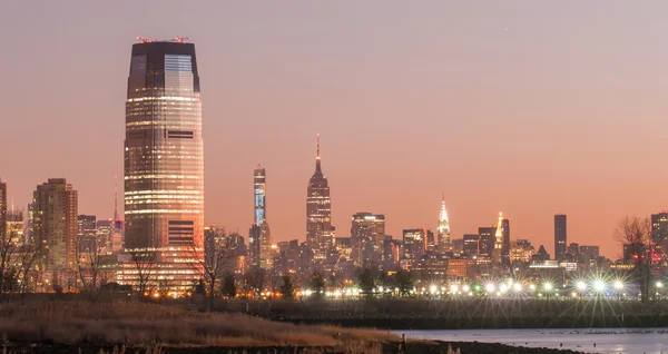 De skyline van New york stad en omgeving — Stockfoto