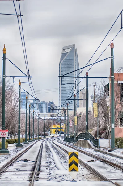 Neve e gelo coberto cidade e ruas de charlotte nc EUA — Fotografia de Stock