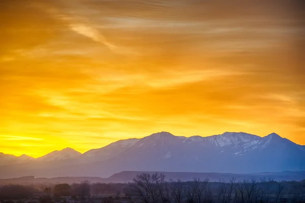 Colorado rocky Dağları üzerinde gündoğumu — Stok fotoğraf