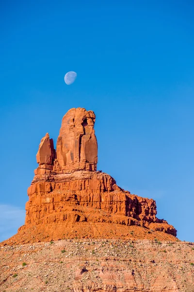 Monument valley setting hen monument — Stock Photo, Image