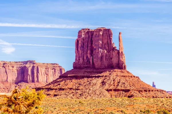 Denkmal Tal unter blauem Himmel — Stockfoto