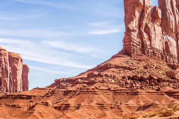 Monument valley under the blue sky — Stock Photo, Image