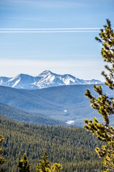 君主の近くのコロラド州ロッキー山脈を渡す — ストック写真