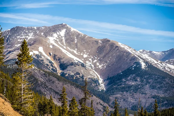 Colorado felsige Berge in der Nähe des Monarchenpasses — Stockfoto